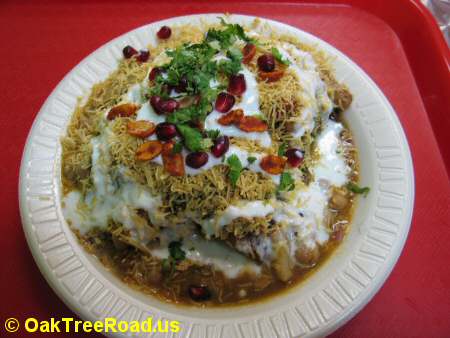 Cafe Royal Paan Samosa Chaat image © OakTreeRoad.us