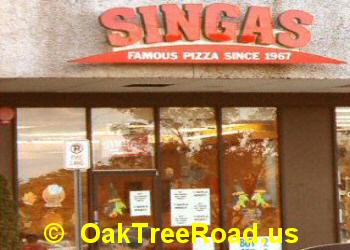 Singas Oak Tree Road image © OakTreeroad.us